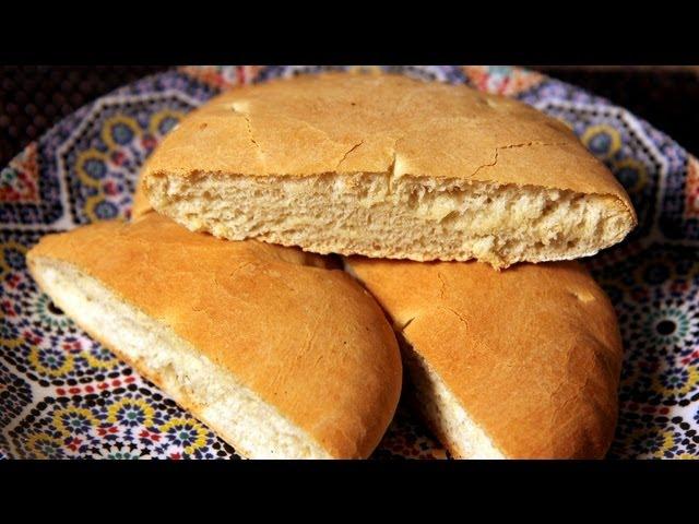 Khobz - Moroccan White Bread Recipe - CookingWithAlia - Episode 177