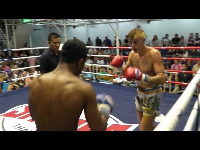 Alex Doyle Sumalee VS Samingding Sor Sulayman: Bangla Boxing Stadium, 17th December 2014