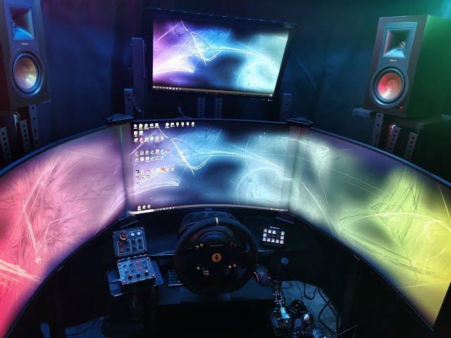 MAN CAVE - Pelihuone / Triple 32" / Bezel Free / ButtKicker / Razer / HUE AMBIENT / Stream deck jne.