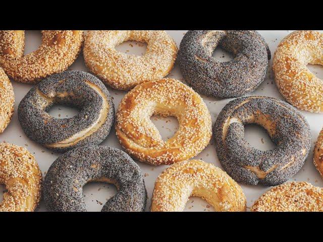 The Best Montreal Bagel Recipe! Crispy Crust, Chewy, Soft Texture Inside.