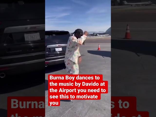 Burna Boy dances to the musicby Davido at the Airportyou #usa #viral #nigeria #afrobeat #trending