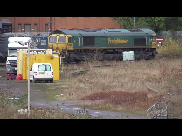 66513 & 66523 arrive into Gloucester Horton Rd Sdgs with 3S33 RHTT. 10/11/2016