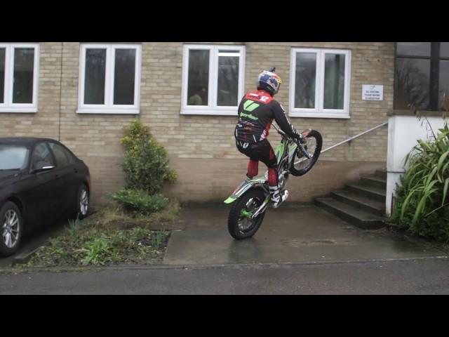 Dougie Lampkin | Printer Stunt