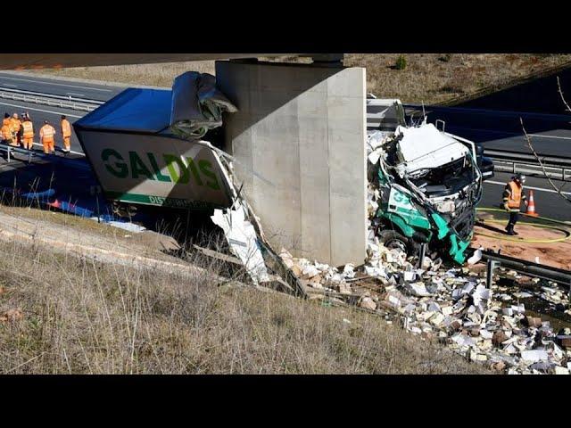 Dangerous Truck, Car & Forklift Operator Skills | Shocking Heavy Equipment Truck Disaster 2024