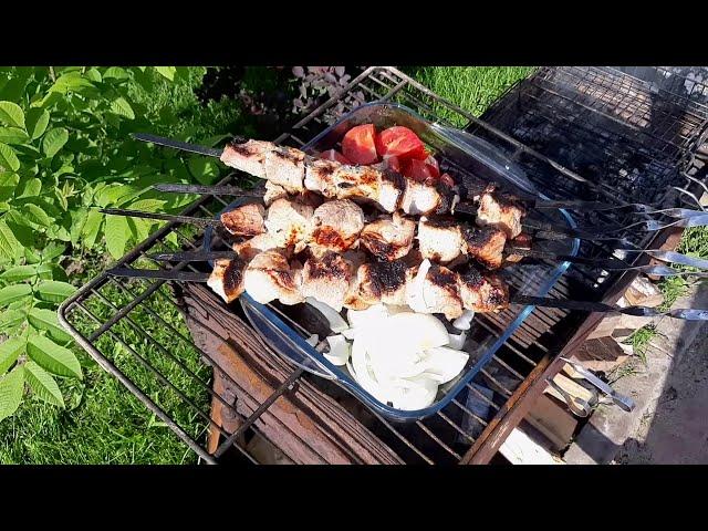 В луке и уксусе: шашлык по классическому рецепту