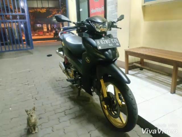 Modifikasi honda REVO FI