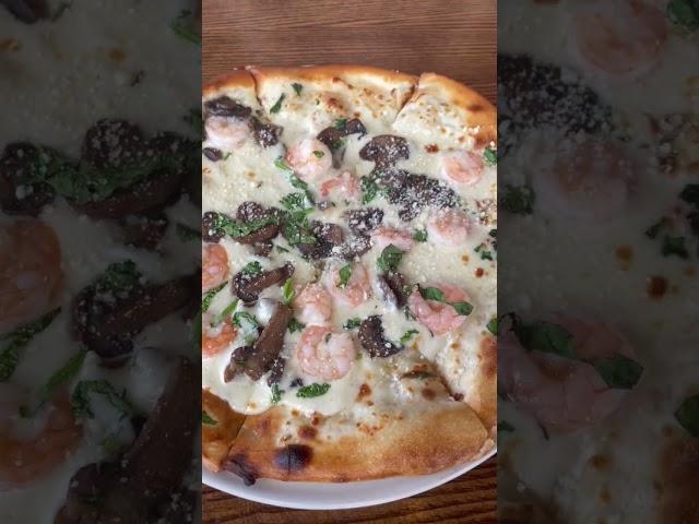 Comment if you would eat SHRIMP on a pizza 