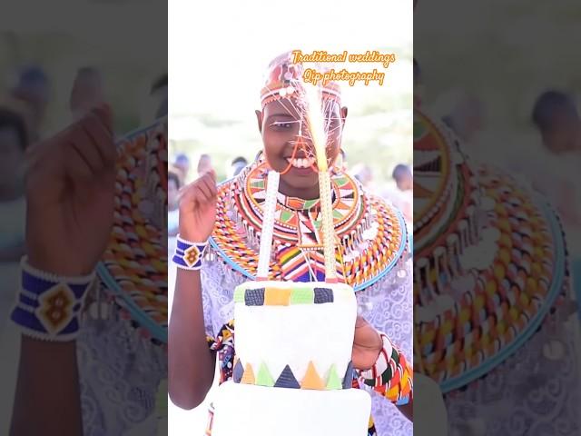 View the traditional wedding below