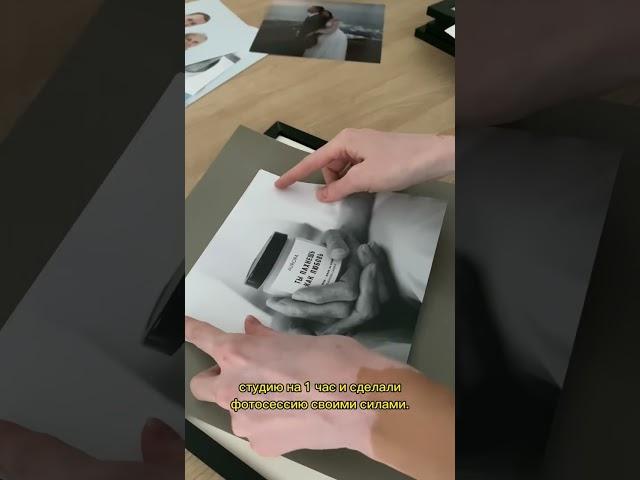 Оформление стены фотографиями в рамках