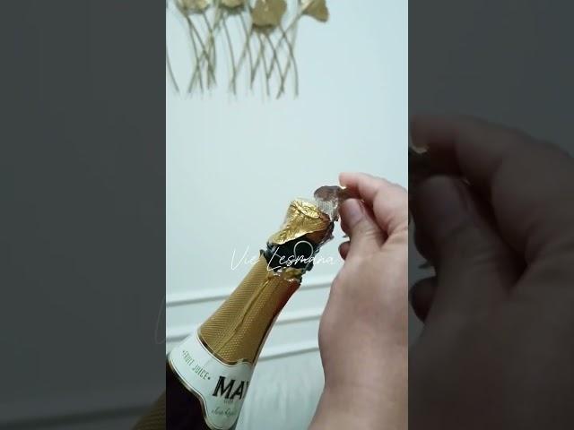 How to open MAY Sparkling Fruit Juice