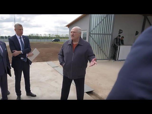 Лукашенко: "Люди, которые имеют свои дачи, вы чего ноете, вы чего воете???"
