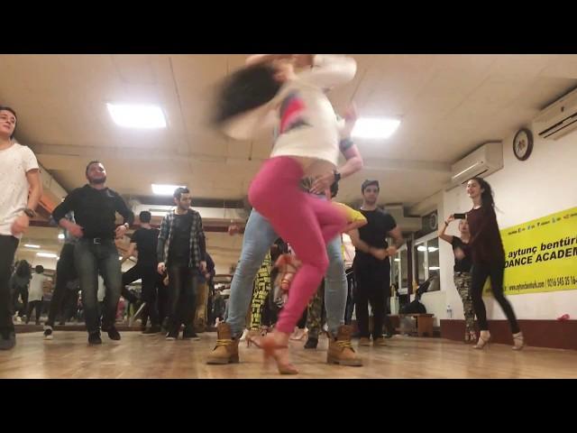 ABDA DANCERS CEM & MELİSA SALSA DERSİ Aytunç Bentürk Dans Akademi