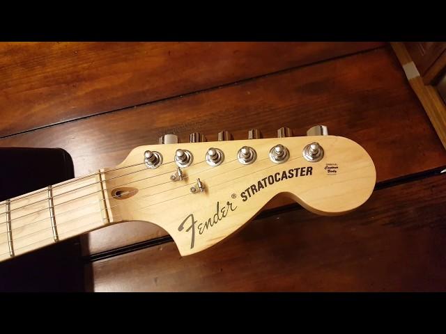 2009 FENDER AMERICAN STRATOCASTER HIGHWAY ONE 1 HSS USA STRAT UP CLOSE VIDEO REVIEW