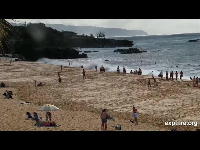 1 visitor dead, 2 injured after being swept into ocean by large surf on Oahu’s North Shore