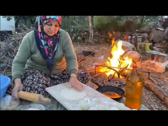 İFTARA ODUN ATEŞİNDE YAĞ ÇEKMEYEN İÇLİ BÖREK YAPTIM 