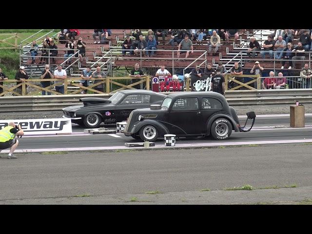 Ford Mustang Fastback (1968) vs Ford Model Y (1938) Drag Race | Muscle Car vs Hot Rod