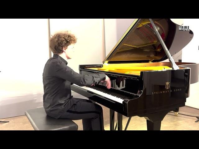 Vsevolod Zavidov plays Modest Mussorgsky's Pictures at an Exhibition