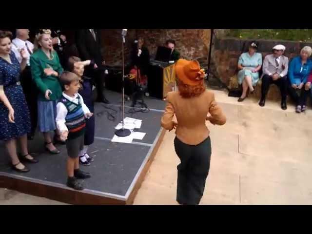Lola Lamour singing Land of Hope & Glory