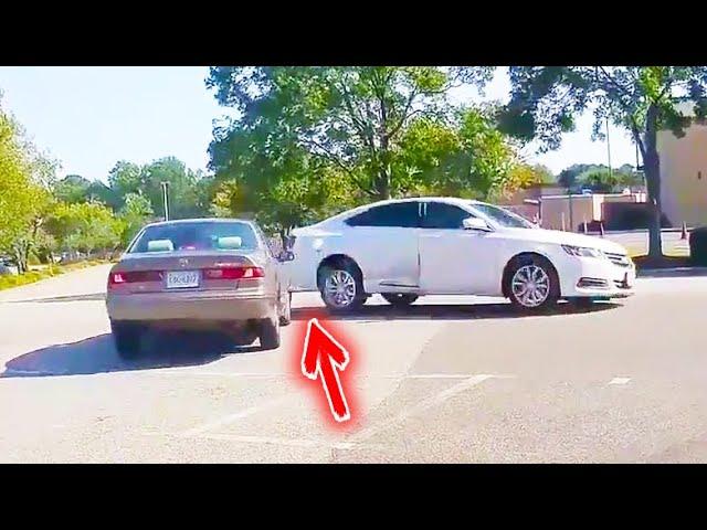 Idiots In Cars Compilation #078