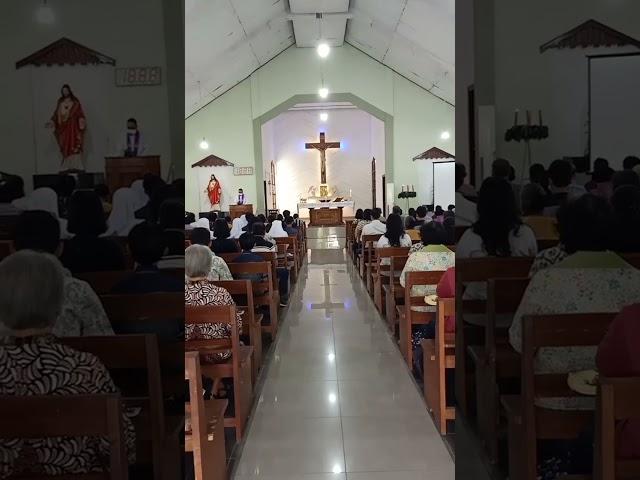 Misa Terakhir Sebelum Gereja Dikosongkan