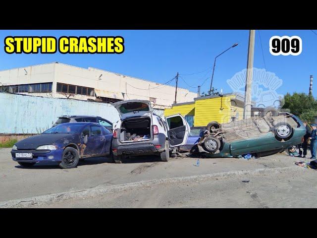 Stupid crashes 909 July 2024 car crash compilation