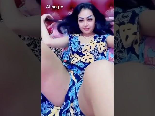 Bigo Live Hot - Ngangkang Sange Desah Sambil Colmek di Kasur Sampai Basar  (NO SENSOR)