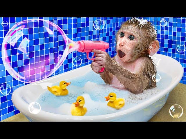 KiKi Monkey bath Giant Bubble Bathtub challenge in Toilet & go swim with Duckling | KUDO ANIMAL KIKI