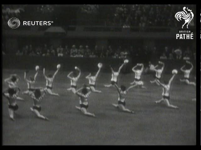 Women's League of Health and Beauty perform (1950)