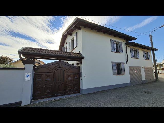 MOSEZZO, CASA INDIPENDENTE - Recentemente ristrutturata con travi a vista e ampio giardino