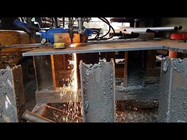 Oxy-gas burner in Slow motion #fire #hardwork #master #slowmotion #steel #cut #firecut