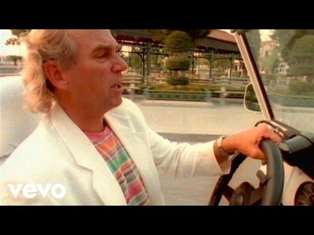 Jimmy Buffett - Fruitcakes (Official Music Video)