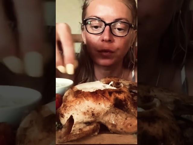 Курица гриль #mukbang #мукбанг #болталка #курица #жрунакамеру #готовимдома