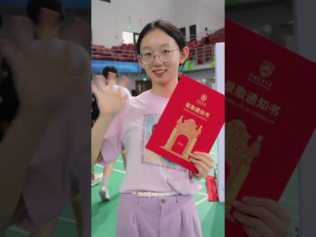 中国农业大学2023迎新现场直击，7600余名新生！