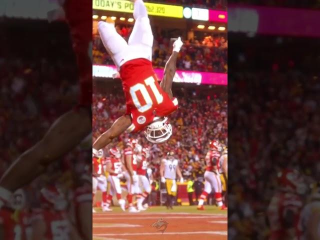 Tyreek Hill INSANE BACKFLIP #Shorts