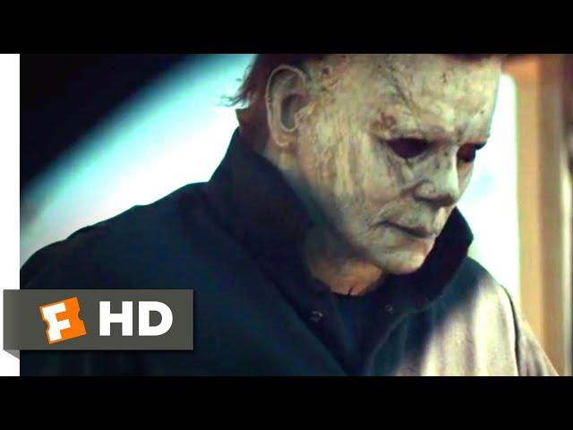 Halloween (2018) - Bathroom Bloodshed Scene (2/10) | Movieclips