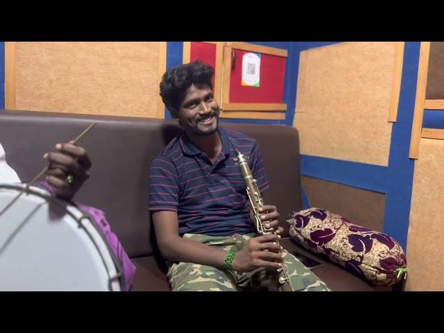 joy studio | karaikudi | சுரேஷ் வாசிப்பில் மெய் மறந்தேன்