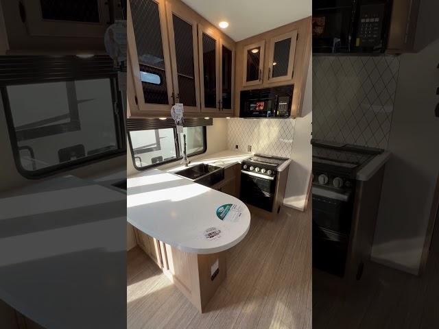 2023 Sabre 37FLL #rv #camper #camping #thervhunter #forestriver #rvcamping #campervan #rvshow