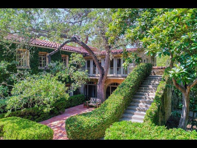 Landmark Property in Alamo Heights