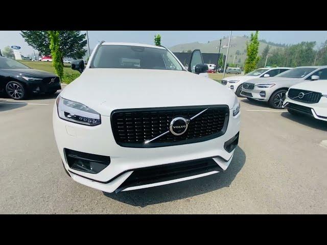 2023 Volvo XC90 Plus Dark. -Chrystal White