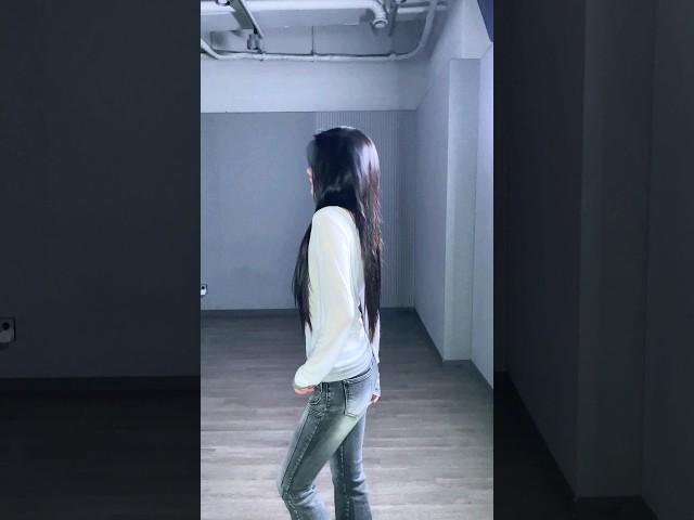 김가을  걷는 모든 곳이 Runway  #IVE #아이브 #GAEUL #가을 #Shorts