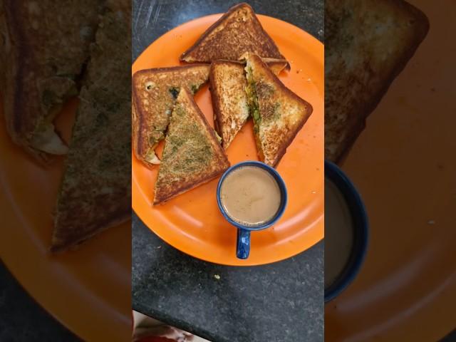 Monday morning Breakfast with bread#youtubeshorts #shorts #food #monday #blog #trending #yt #1k