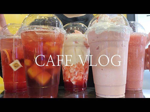 eng)딸기가득한 겨울신메뉴와 붕어쿠키|카페브이로그 |cafevlog |컴포즈커피알바브이로그