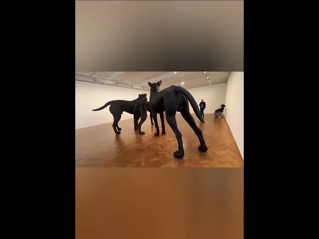 En Garde, by Ron Mueck at Thaddeus Ropack Gallery, London
