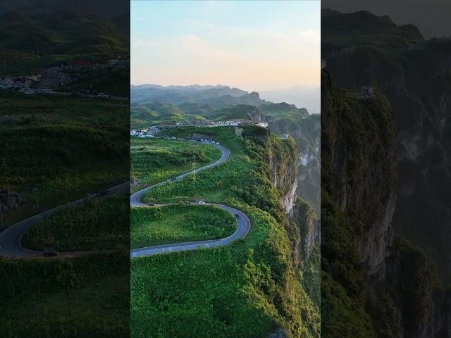 总要去一次 ”亚洲最大的桌山“，湖南八面山吧，观云海星空，吹自由的风。#八面山    #旅行推荐官