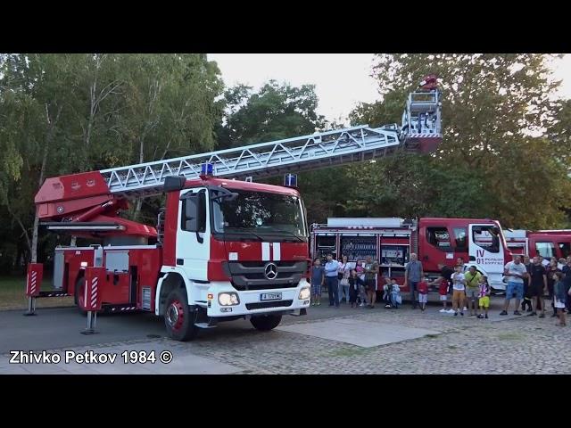 Демонстрация възможностите на автомеханична стълба Mercedes-Benz на РДПБЗН-гр.Бургас- 13.09.2018год.