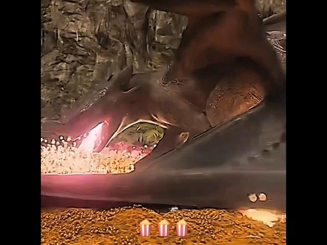 𝙏𝙤𝙤𝙩𝙝𝙡𝙚𝙨𝙨 𝘭𝘰𝘷𝘦𝘴 𝘩𝘪𝘴 𝙥𝙤𝙥𝙘𝙤𝙧𝙣