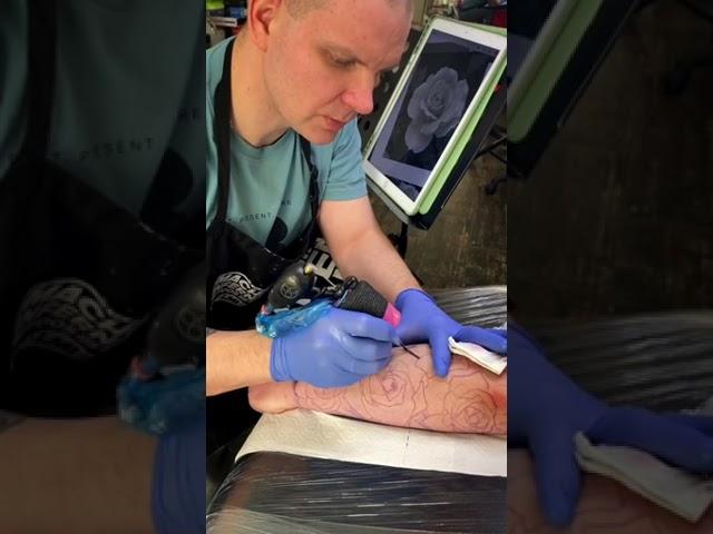 Тату во Владимире | мастер тату Олег РОМАНОВ #tattoo #shorts #tattooartist #rotarytattoomachine
