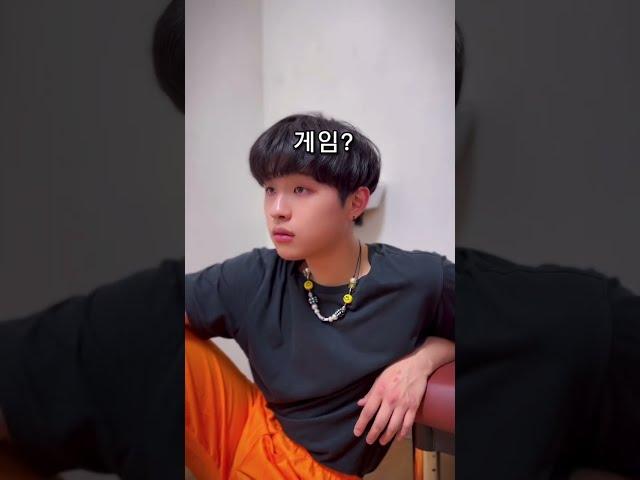 몇명..죽여...봤냐고...?