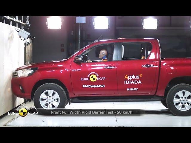 2016 Toyota Hilux - Crash Test