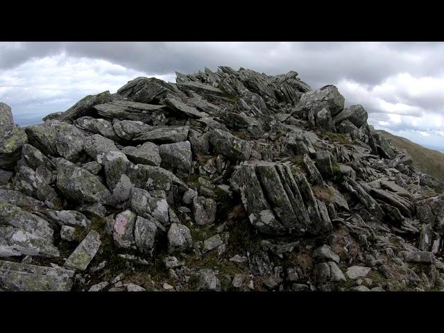 Carnedd Dafydd, Llewelyn & Yr Elen